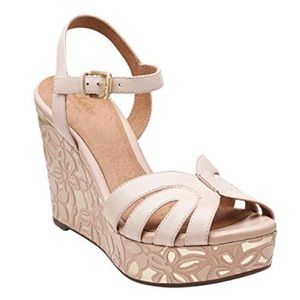 Clark’s Amelia Nude Wedges Heels Shoes